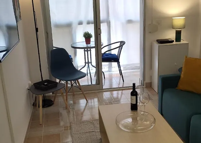 Estudio Junto Playa Poniente Con Piscina *
